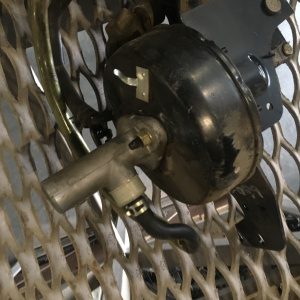 Главный цилиндр сцепления MITSUBISHI Canter FE82DE с вакуумником и педалью