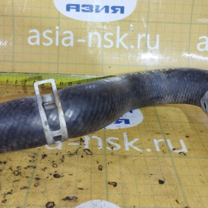 Патрубок  радиатора Suzuki 1784181A00 Jimny JB33W G13BB в F верх.