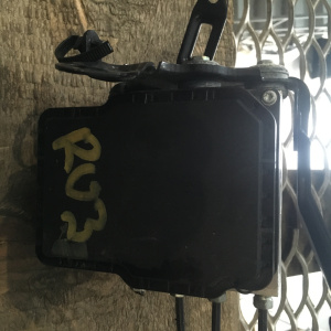 Блок ABS Honda RU3/RU4 Vezel