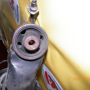Балка SUZUKI YB41S/YB11S SX4 4WD ABS Disk. В  сборе с тросами ручника. R