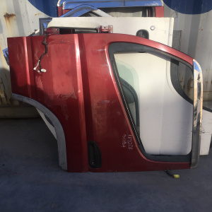 Дверь боковая MITSUBISHI Canter FE82DE перед, лев (в сборе)