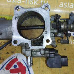 Заслонка дроссельная Toyota 1FZ-FE Land Cruiser FZJ105 '01.1998-08.2002 22210-66100 + 22270-66020 / 136800-1210 ДЕФЕКТ КОРПУСА без датчика положения