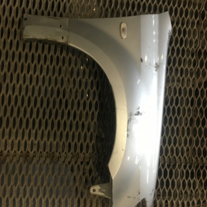 Крыло MITSUBISHI Airtrek CU4W перед, прав (под порог)