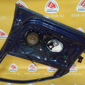 Дверь боковая Volkswagen Jetta 1K2 '2006 перед, прав В сборе 1K5831302S, 1K5831106F