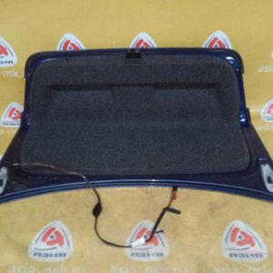 Крышка багажника Volkswagen Jetta 1K2 '2006 без фонарей, царапины 1K5827025AP