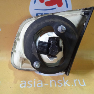 Стоп Volkswagen Jetta 1K2 '2006 L Диодный, внутри (в крышку багажника слева) 1K5945093H