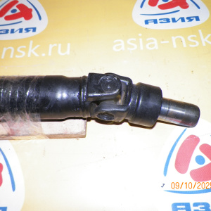 Кардан SUBARU SG5 Forester EJ205 R a/t На гранате. Длина передней части от середины крестовины до подвесного-47 см.