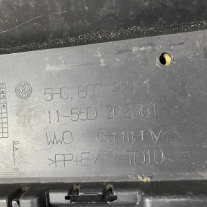 Бампер Volkswagen Golf 8 CD '2023 перед под парктроники 5H0807221E