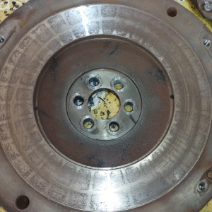 Маховик Toyota 1G-FE Altezza GXE10 m/t одномассовый + корзина диаметр диска 225 мм. ( на 6 болтов )