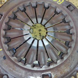 Маховик Toyota 1G-FE Altezza GXE10 m/t одномассовый + корзина диаметр диска 225 мм. ( на 6 болтов )