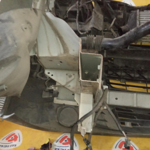 Ноускат Renault Trafic X83/EL/FL/JL M9R '2014 F 2.0L (дефект радиатора)