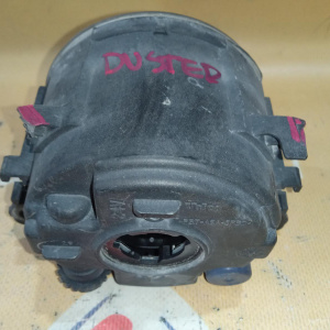 Туманка Renault 8200074008 Duster HSA/H79 '2012 сломано крепление 89202503