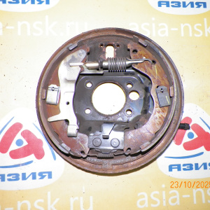 Колодки тормозные Mazda Premacy CP8W/CPEW Drum. В сборе с пружинками . зад, прав