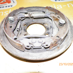 Колодки тормозные Honda Fit GD2/GD4 drum. В сборе с пружинками. зад, лев