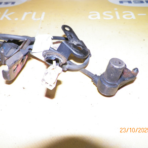 Датчик ABS Mazda Familia BJ5R зад, лев 4WD