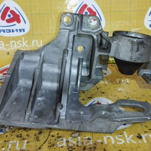 Подушка двигателя Nissan MR20-DE Dualis/Qashqai/X-Trail J10E/T31 2WD CVT ДЕФЕКТ НАДОРВАНА с ухом перед, лев 11220JD200 / 11220EN002 / 11221JD200
