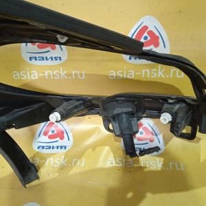 Крыло BMW X5 E70 '2013 перед, лев с омывателем фары, с накладкой 51657222995