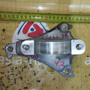 Кронштейн привода Mazda PY-VPS CX-5 KF 4WD a/t 1 часть алюминиевая ( Y2 ) F2A425740