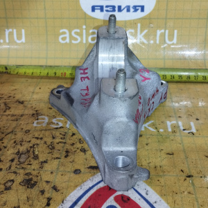 Кронштейн привода Mazda PY-VPS CX-5 KF 4WD a/t 1 часть алюминиевая ( Y2 ) F2A425740