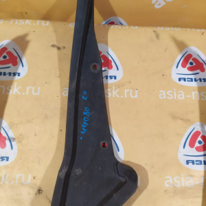 Подкрылок TOYOTA Ipsum ACM20 зад, прав (пыльник крыла) 52152-44080