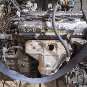 Двигатель Honda B20B-3027158 2WD/4WD БЕЗ ТРАМБЛЕРА Stepwgn RF2-1003051 '-1999