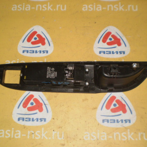 Пульт стеклоподъемника Mitsubishi RVR GA3W перед, прав (продается без регулировки зеркал) 8608A209