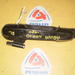 Ручка двери Toyota Aqua NHP10 зад, лев