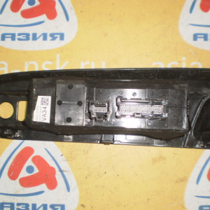 Пульт стеклоподъемника Subaru Levorg VM4 перед, прав RHD (без регулировки зеркал) 83071-VA340