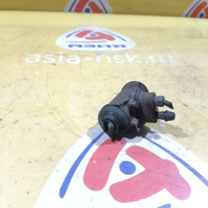 Тормозной цилиндр Mazda CP8W Premacy зад, лев GE4T26610