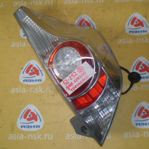 Стоп Toyota 52-252 R Aqua NHP10 Дефект стекла (трещина)