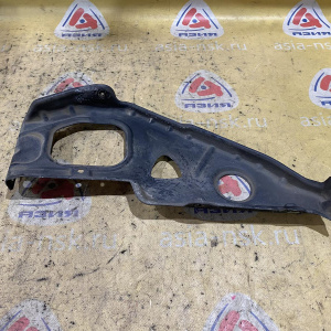 Крепление фары Maserati Quattroporte M139/MQP '2004 R