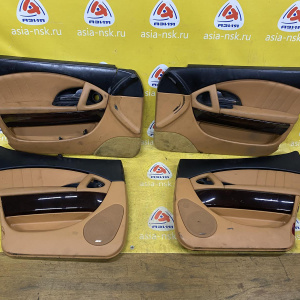 Обшивка двери Maserati Quattroporte M139/MQP '2004 4 шт.комплект перед, лев треснута