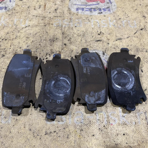 Колодки тормозные Volkswagen Jetta 1T1/1K1/1K2/5K1/8P1 Диск 260X12MM R