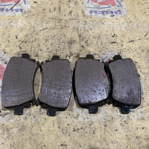 Колодки тормозные Volkswagen Jetta 1T1/1K1/1K2/5K1/8P1 Диск 260X12MM R