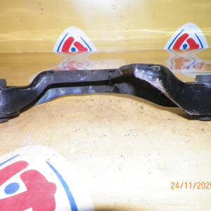 Подушка редуктора Nissan R50/LR50/LUR50/PR50/RR50/TR50/JR50/JLR50/ALWE50/APWE50/AVWE50/FPWGE50 4WD Переднего редуктора. Передняя правая. перед, прав 54730-0W0