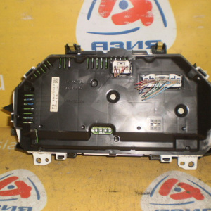 Панель приборов Toyota Corolla Fielder NKE165 (Брак стекла) 83800-12Y20