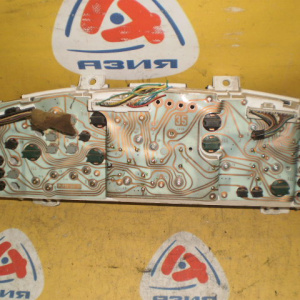 Панель приборов Mazda Bongo Friendee SGLR (Брак стекла) S54SA