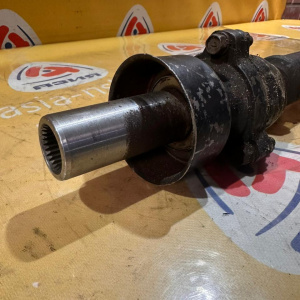 Кардан Mitsubishi PD6W Delica F a/t ДЕФЕКТ ОБЩАЯ ДЛИНА 67.5 СМ