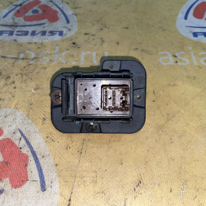 Регулировка положения руля Maserati Quattroporte M139/MQP '2004 Джойстик управления рулевой колонкой 197645