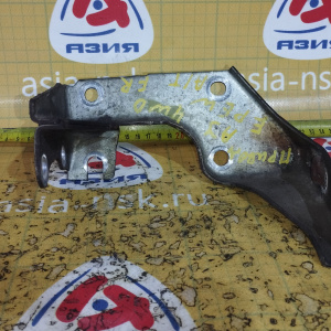 Кронштейн привода Mazda/Ford AJ-DE Tribute#Escape/Maverick EPEW 4WD a/t 1 часть на блок перед, прав FW9025740C / A (FWB1-25-740)