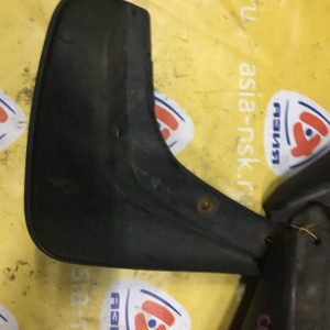 Брызговик Mitsubishi Airtrek CU2W зад, лев MZ531250