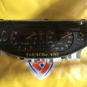 Панель приборов Mitsubishi Galant EA1A MR381803