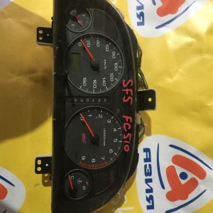 Панель приборов SUBARU Forester SF5 EJ205 '2000-2002 a/t 85015-FC510