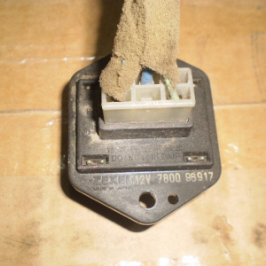 Реостат печки Mazda Bongo SK82V 780096917