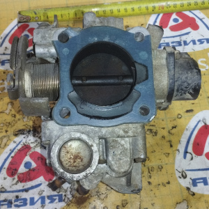 Заслонка дроссельная Mitsubishi 4G63/4G63T Chariot/RVR N23W 2 вал. DOHC, 1 вак. трубка ДАТЧИК Х/Х ЧЁРНЫЙ ДЕФЕКТ ДАТЧИКА ПОЛОЖЕНИЯ