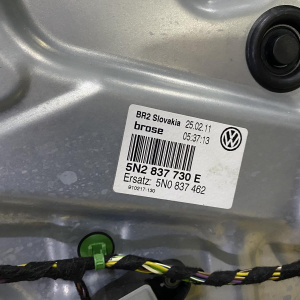 Дверь боковая Volkswagen Tiguan 5N1 '2011 перед, прав LC9X в сборе