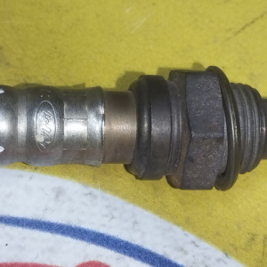 Датчик кислородный Suzuki H25A Grand Vitara TD62W перед, прав 4 конт. номер 1, FORD XC2F-9F472-A1A