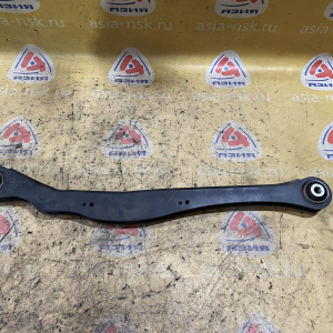 Рычаг BMW F46 2-Series Gran Tourer '2017 R в L=R с плав. сайлентблоком 33326851563