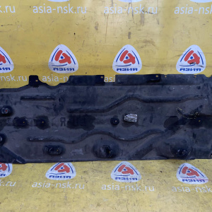 Защита днища кузова BMW 2-Series Gran Tourer F46 перед, прав '2017 порвана 51757290804