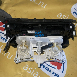 Климат-контроль Mazda BM6FJ Axela B45C 61 190B